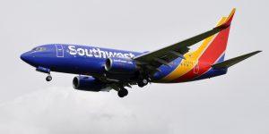 Southwest Airlines apologizes after forcibly removing passenger from flight 34