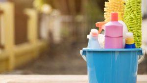 Regularly Using Cleaning Products Could Be Damaging Your Lungs If You're A Woman That Is 25