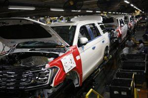 Ford Stresses Fitness After Failing to Seize on Strong Revenue 14