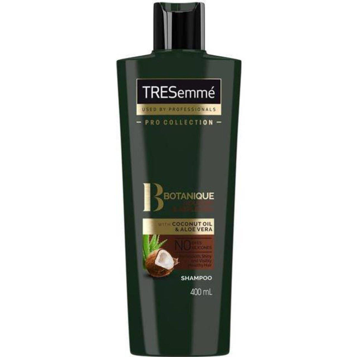 TRESemmé Botanique Nourish & Replenish Shampoo, 400ml – Infused with coconut milk and aloe vera to deeply hydrate and nourish hair. Gently cleanses while restoring softness, shine, and manageability for all hair types.